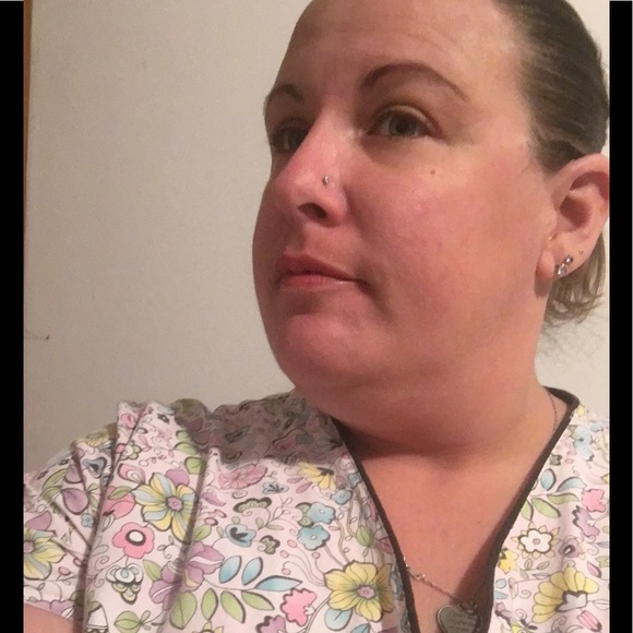 Meet your Posher, Rachel - Picture 2 of 8